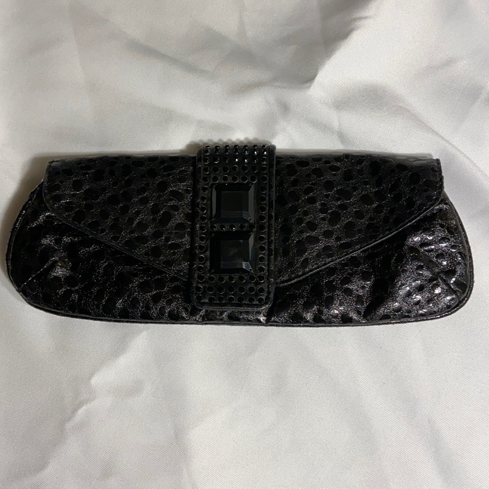 Lulu black clutch metal magnetic closure purse